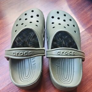 Crocs Classic Clogs Army Olive Green Olive Slip On Sandals Shoes (Mens 8, W 10)